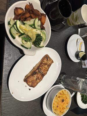 Salmon, Baked Mac-N-Cheese, side mixed veggies