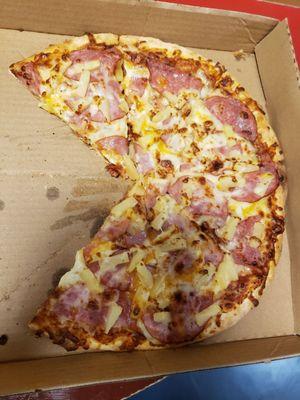 Hawaiian Pizza at Pizza Olivia!