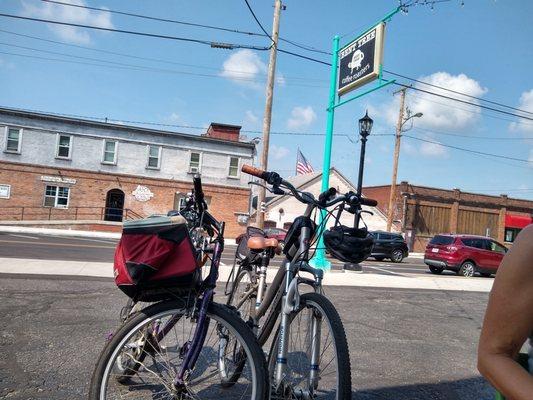 Biked to bent tree.  Great mocha with oat milk.