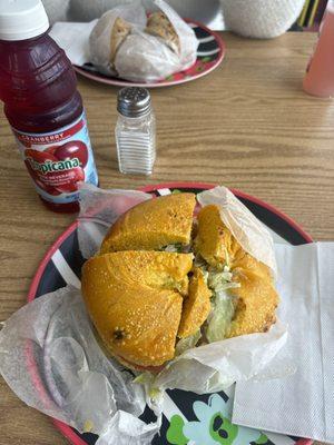 Customs egg b steak egg cheese mustard mayo lettuce tomatoes sweet peppers , jalapeños , red onions . All veggie add ins are extra $$$$