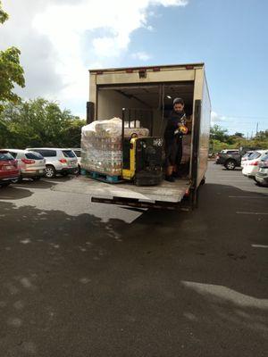 Hawaii Foodbank delivers Food items to needy families in Honolulu.