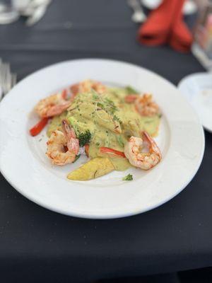 Curried shrimp on a bed of Jasmine rice