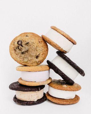 Sandwich your sweet tooth between two cookies with our irresistible ice cream cookie sandwiches!