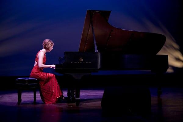 Ashlee performing at the Kennedy Center