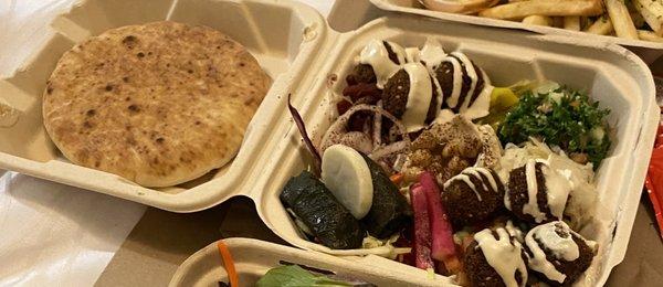 Falafelle Combo