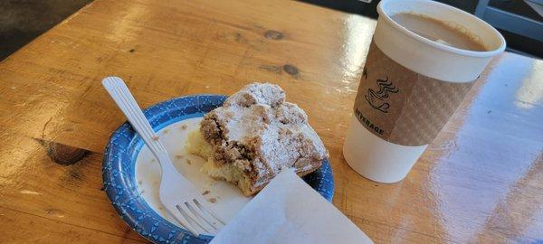 Excellent coffee, and as promised, I went back for a crumb bun... Perfection!