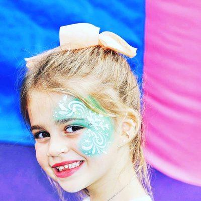 Sweet summer face painting!