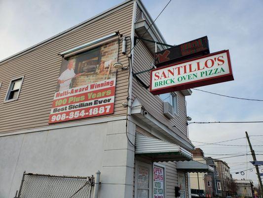 It's like "Pizza Heaven" when you see this sign