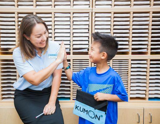 Students love coming to Kumon! Kumon gives kids confidence and a sense of achievement.