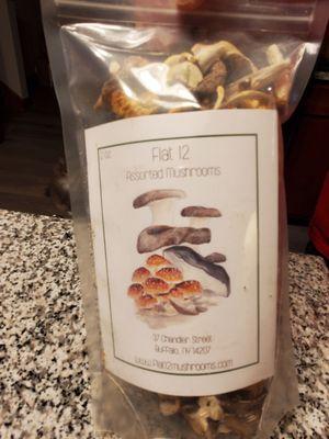 Dried assorted mushrooms