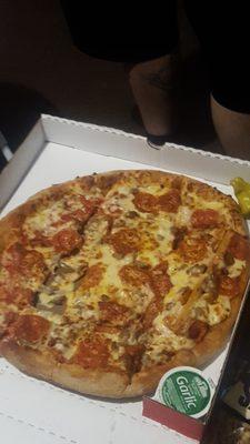 So this is how papa johns pizza raleigh tn does. I did not ask for my pizza to be cut square.