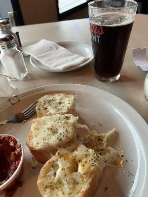 Garlic cheese bread