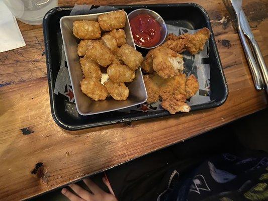 Chicken fingers and tots