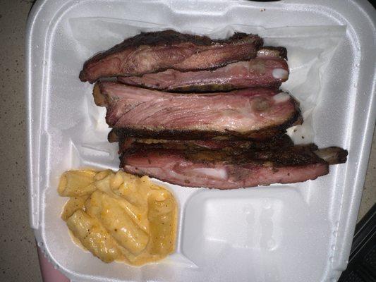 Jerk Ribs with Mac n Cheese ... YUM