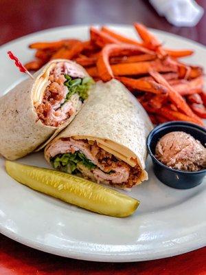 Turkey, bacon and Gouda wrap