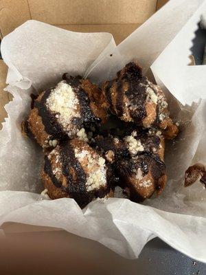 Fried Oreos with chocolate sauce!