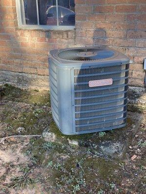 The a/c unit that was broken for many weeks at my neighbors house