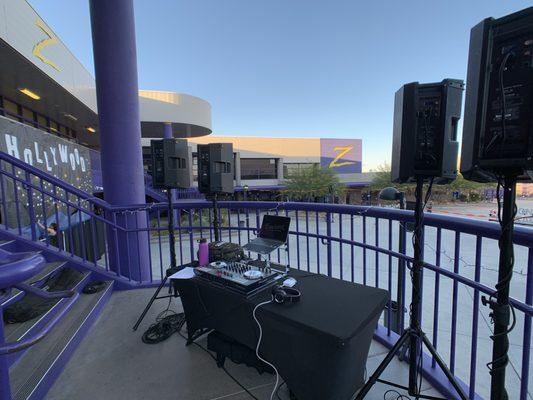 DJ Earwaxxx spinning for homecoming 2019