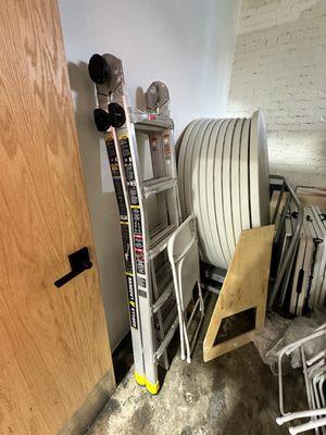 Tables and chairs at Hippo Factory Studio