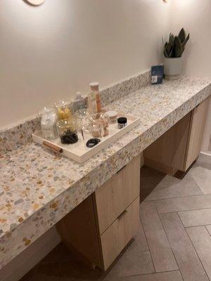 Bathroom  vanity