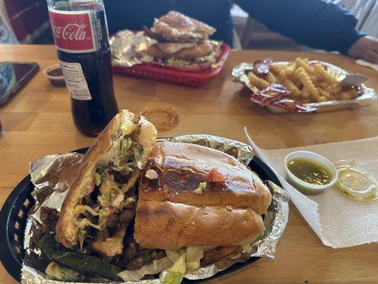 Torta milenesa across and fajita up close! Fire !