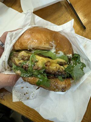 Double impossible burger patty with mushrooms and arugula!!!! The way a burger should be!!!!