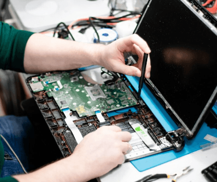 The best place to go for skilled repair of your beloved gadgets.
From smartphones and tablets to laptops and desktop computers we can help.