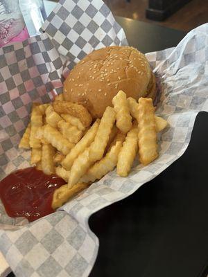 Cheeseburger and fries