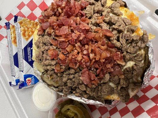 Traditional Papa

Loaded Baked potato, butter, cheese, fajita & Bacon.