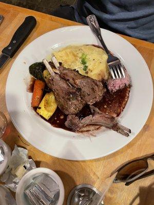 Rack of lamb with merlot sauce