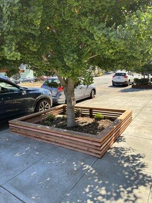 tree well garden fence