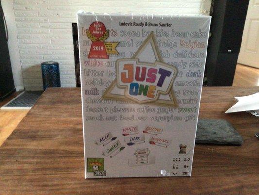 Game "Just One"