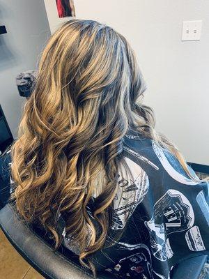 Dark hair love this balayage