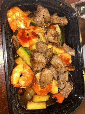 31. New York Strip Steak and Shrimp Combination