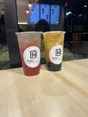 strawberry lime mojito w strawberry popping boba (left) and peach teajito w tapioca (right)