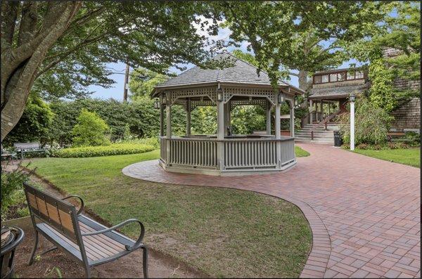 Gazebo - the perfect add on to your cocktail party!