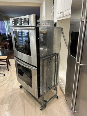 Built in THERMADOR oven / microwave!

Clean and efficient !