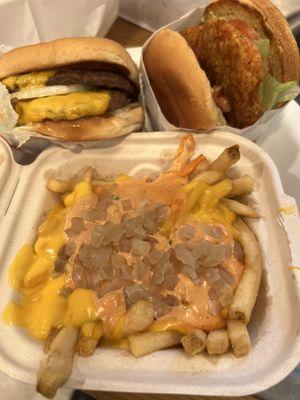 Calidouble Cheeseburger, Crispy Malibu, Cali Style Fries