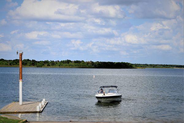 Boating at Lake Walter E Long