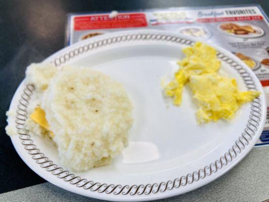 Grits with cheese and Eggs