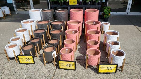 Pretty planter pots