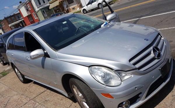 2014 Mercedes-Benz before picture of the front windshield installation