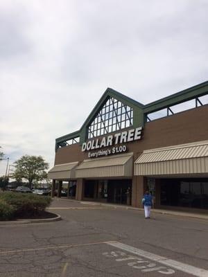 Entrance to Dollar Tree Store on Morse Rd. great store for lots of inexpensive stuff