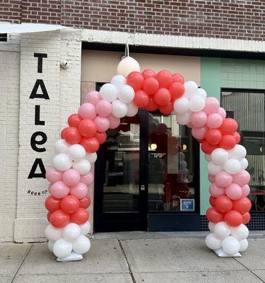 Balloons arch for Talea beer