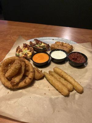 Sampler platter appetizer plate.