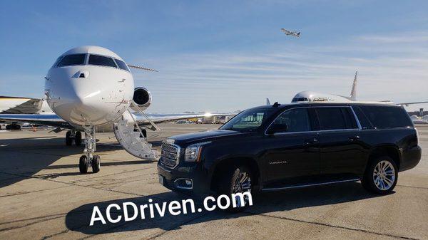 Our 6 Passenger SUV dropping off a client at T.F.Green Airport