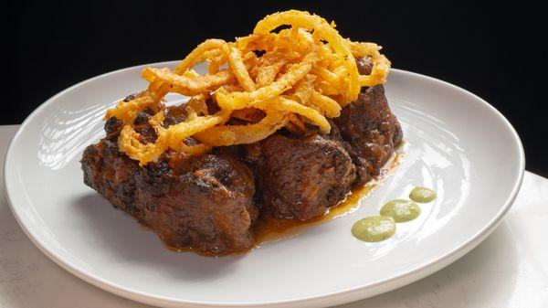 Slow Braised Oxtails and Crispy Fried Onions