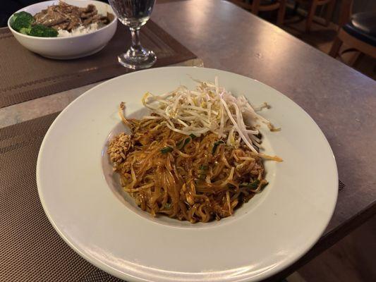 Chicken Pad Thai