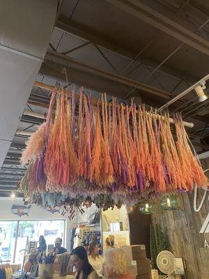 Dried flower decor