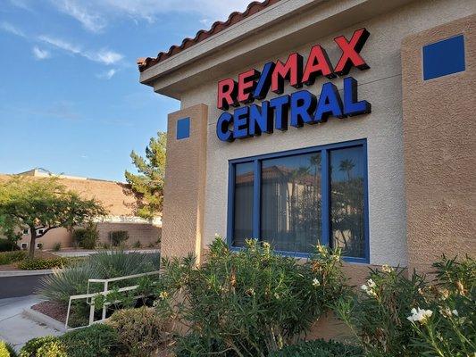 RE/MAX Central